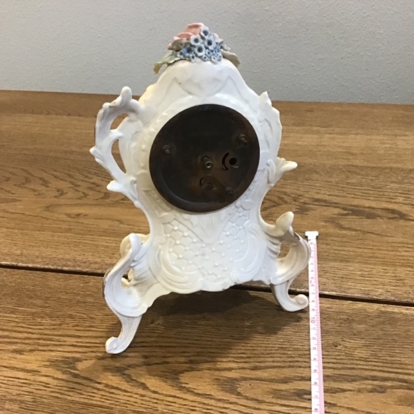 Vintage West German Unadjusted Ceramic Mantle Clock Signed - Picture 3 of 10